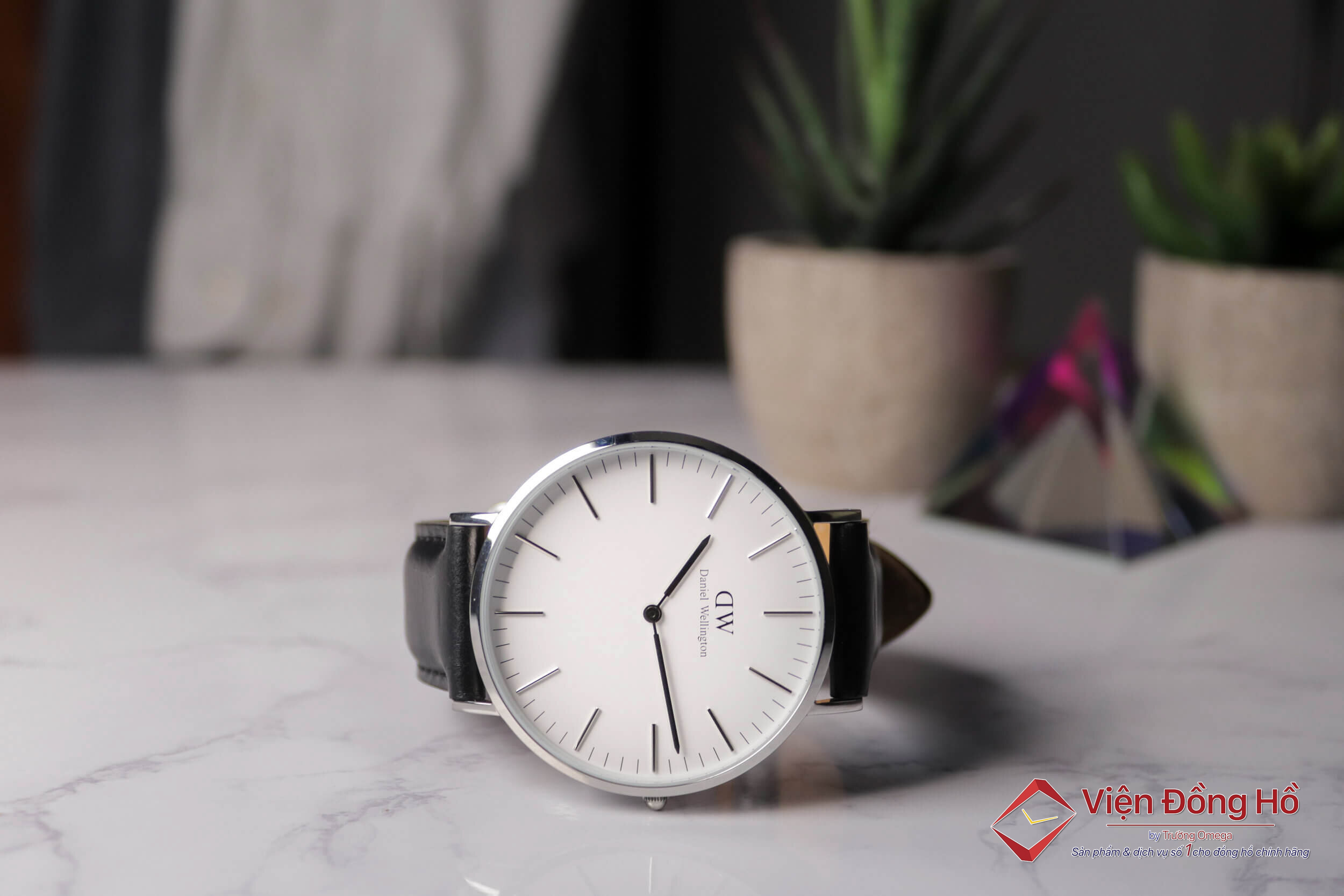 Danh bong dong ho Daniel Wellington 4