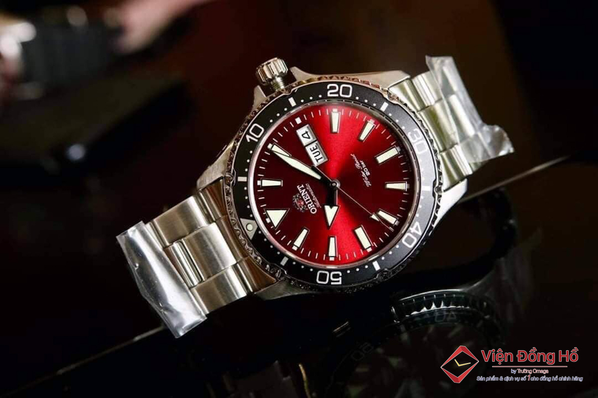 Orient Mako là dòng đồng hồ automatic khi sử dụng bộ máy In-house lừng danh Caliber 46943