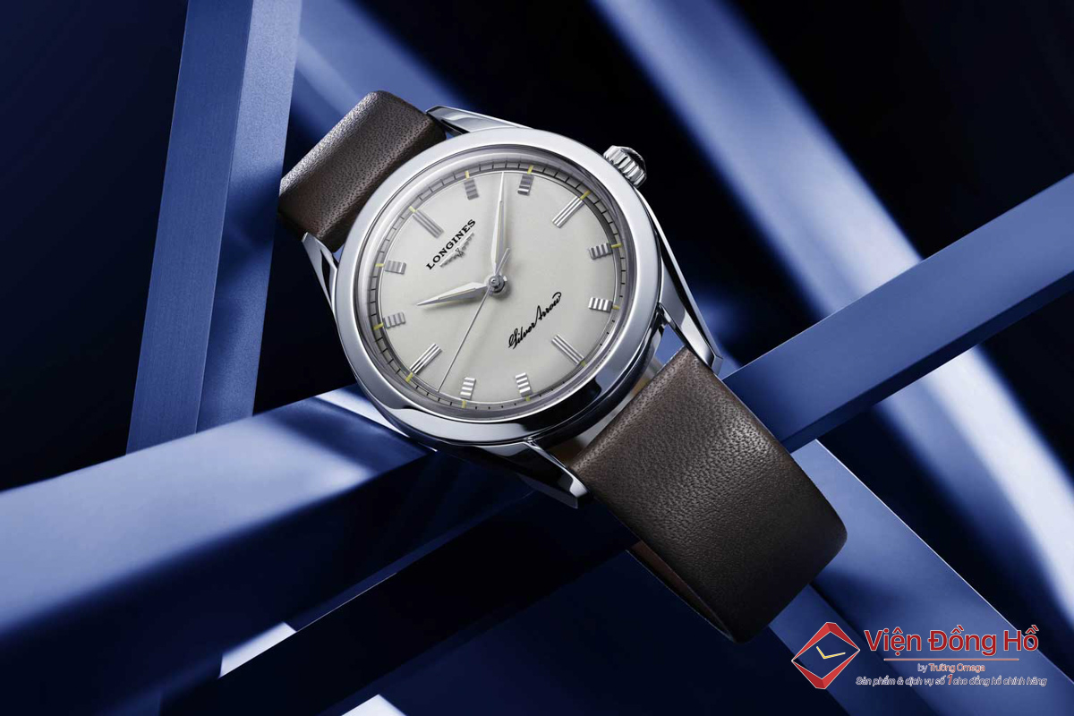 Người đeo cần bỏ ra từ 21 triệu đồng cho các phiên bản đồng hồ Longines máy Quartz và từ 32 triệu đồng cho các phiên bản Longines máy Automatic