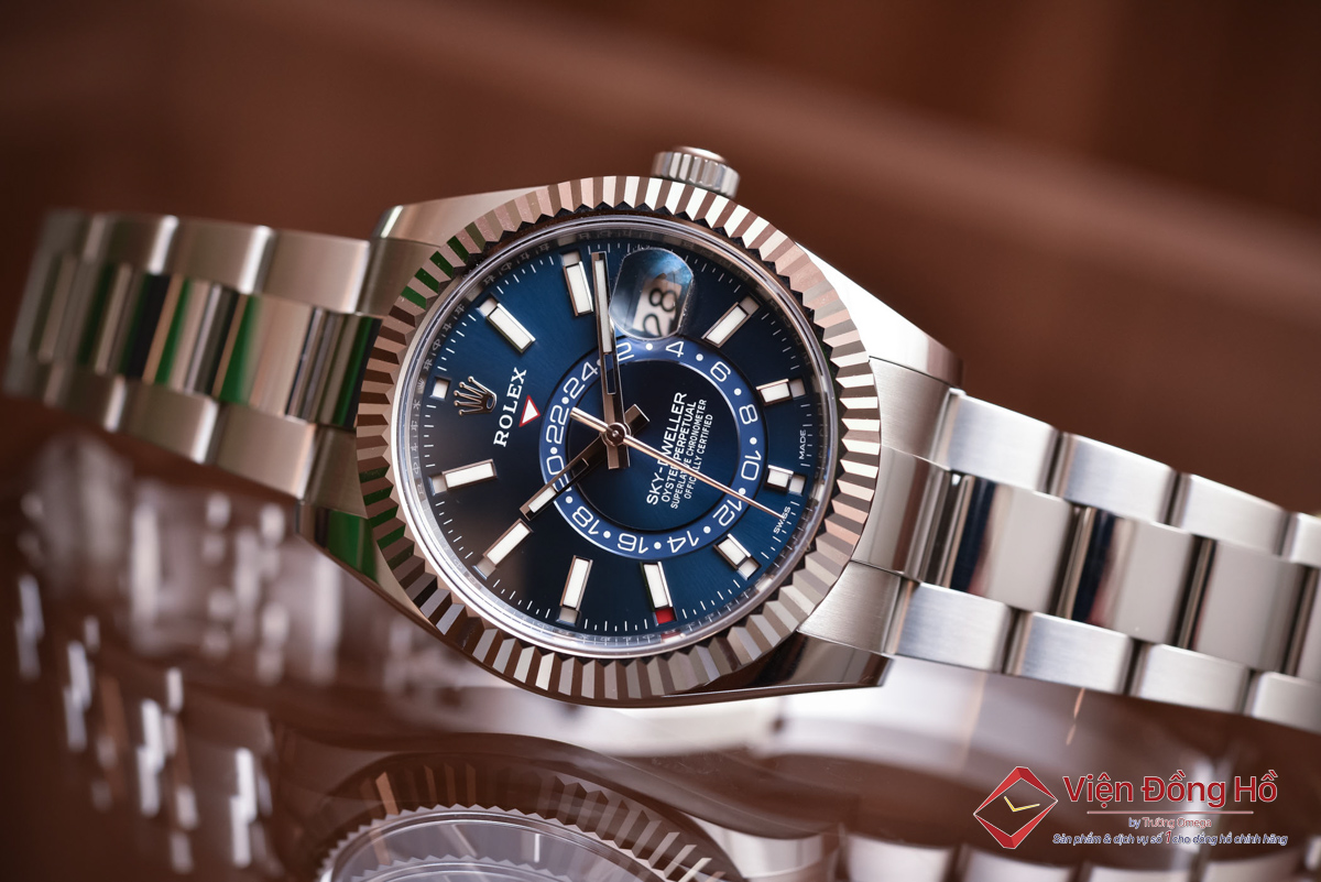 Chỉnh đồng hồ Rolex Sky Dweller - giờ địa phương