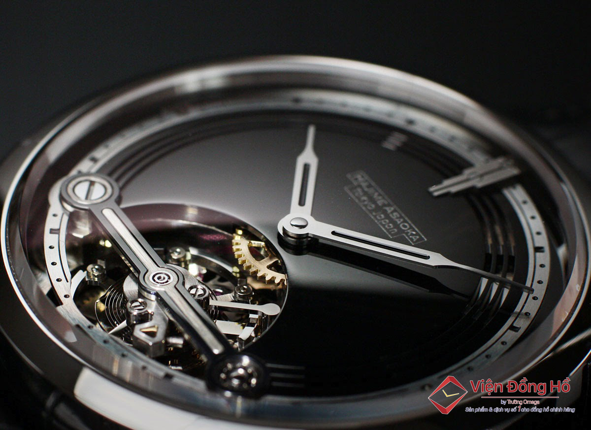 Nghệ nhân đồng hồ Hajime Asaoka chế tạo Tourbillon đầu tiên của Nhật Bản 9 Toàn bộ kết cấu máy tourbillon được làm từ vật liệu titan
