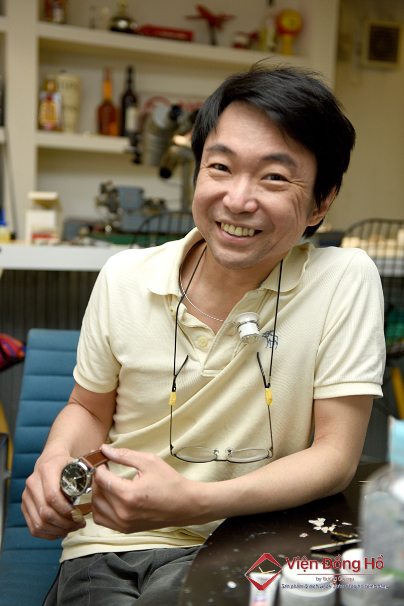 Nghệ nhân đồng hồ Hajime Asaoka chế tạo Tourbillon đầu tiên của Nhật Bản 8 Hajime Asaoka là một nhà chế tác đồng hồ độc lập nên gặp khá nhiều khó khăn trong việc tìm kiếm những linh phụ kiện thích hợp