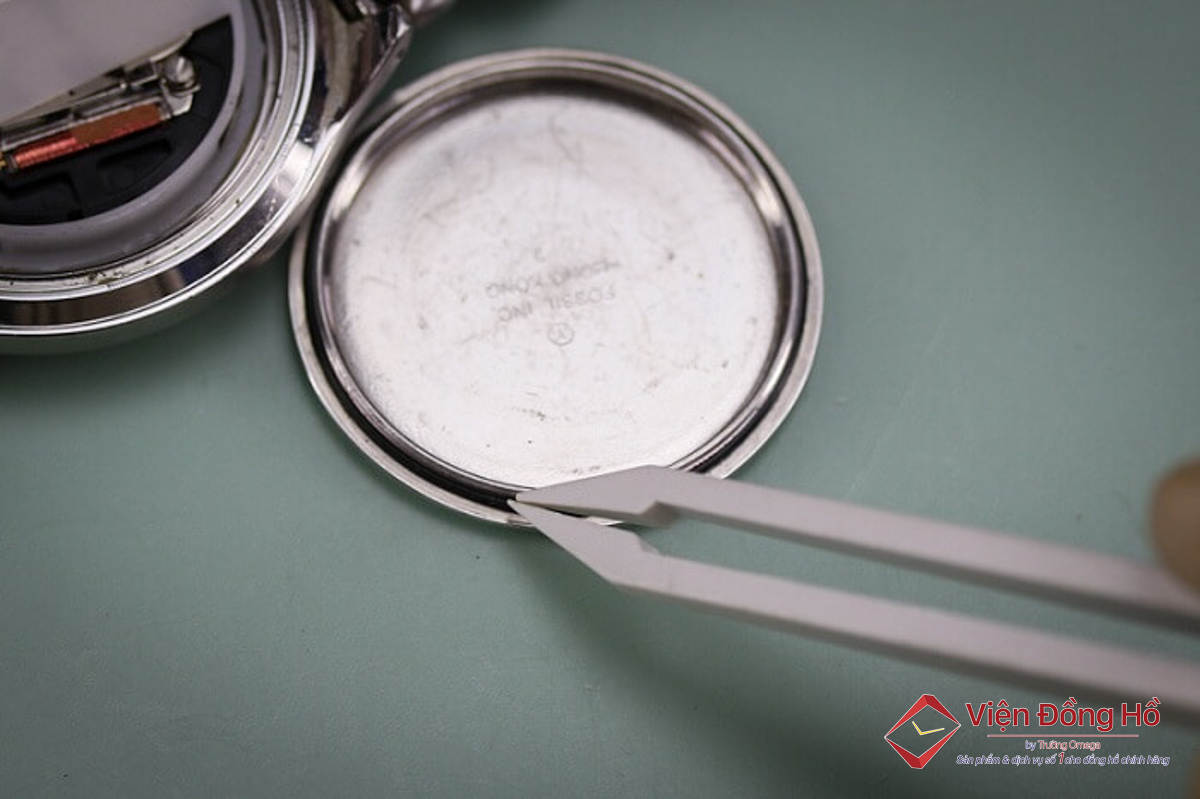 Tìm hiểu về cơ chế kháng nước của đồng hồ cơ 9 Vòng đệm của đồng hồ