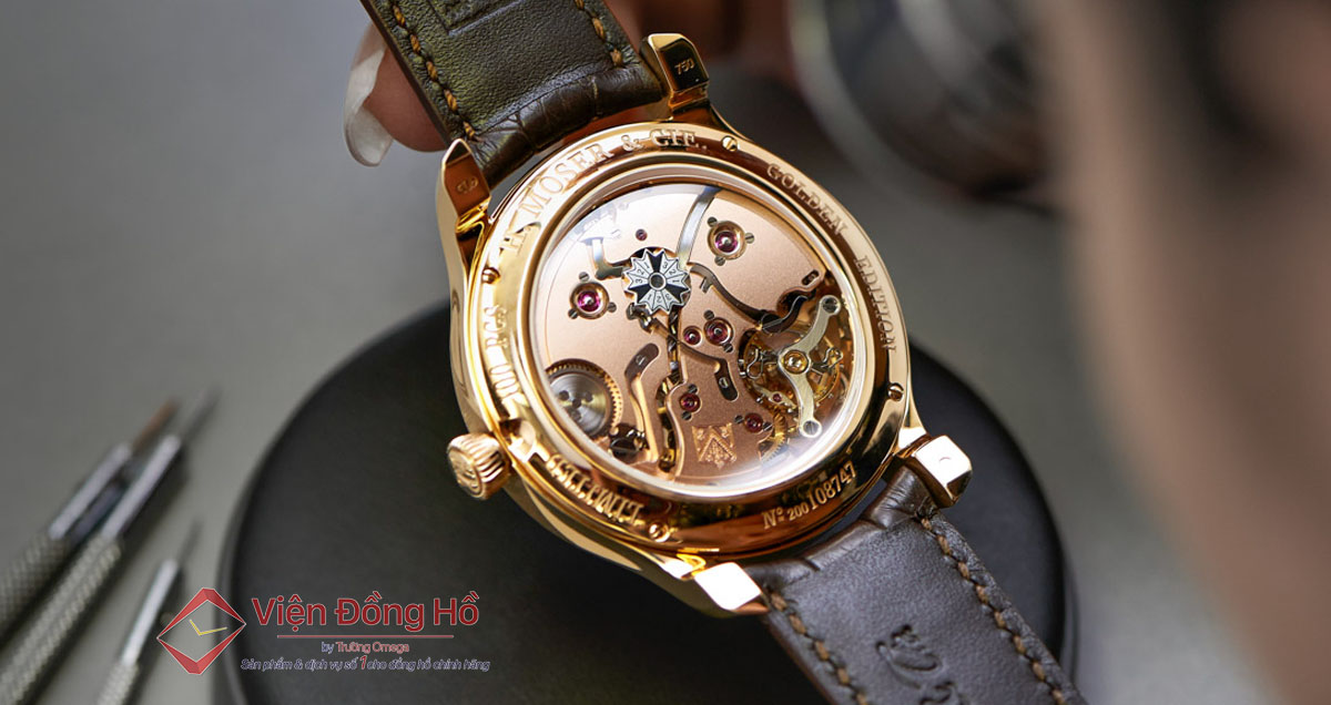 Thay day dong ho H. Moser & Cie 33
