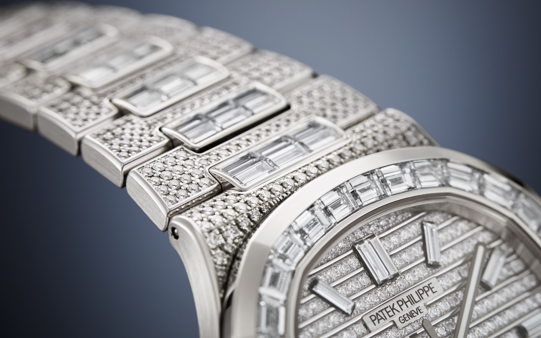 Patek Philippe & Gemsetting (Nguồn:  Patek Philippe)