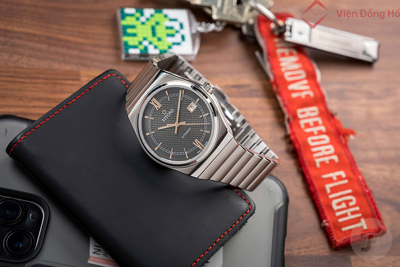 Thu mua đồng hồ Titoni Impetus cũ