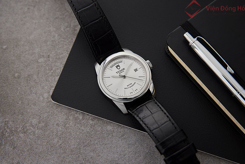 Thu mua đồng hồ Tudor Glamour cũ giá cao